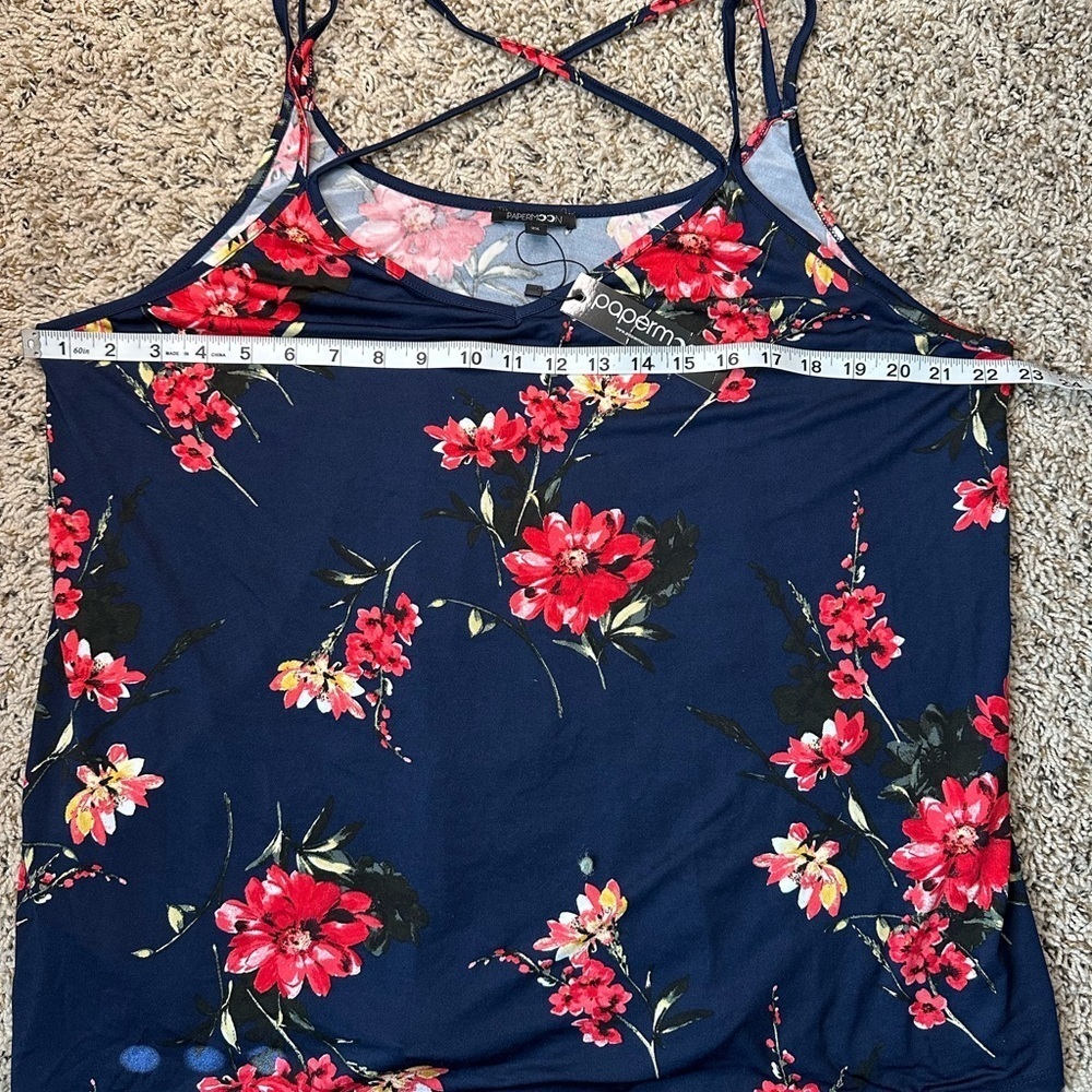 Papermoon Floral Navy Camisole Top, size 2X - Picture 3 of 3